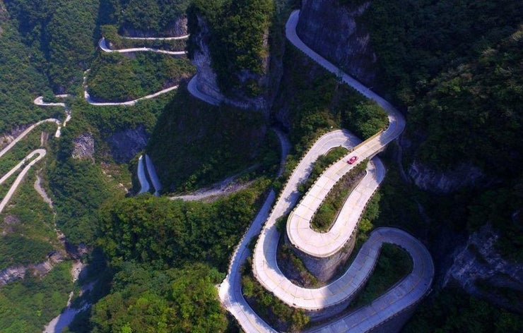 If You’re Too Scared to Drive on Tianmen Shan Big Gate Road