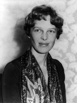 amelia earhart portrait
