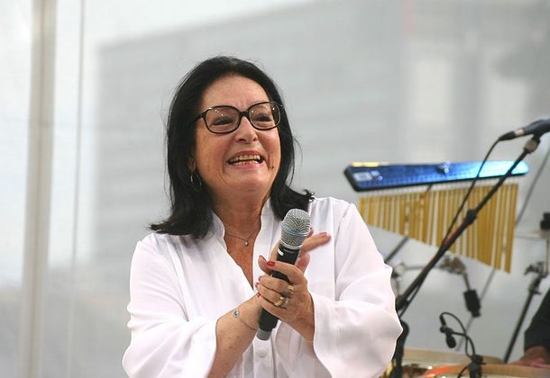 Nana Mouskouri