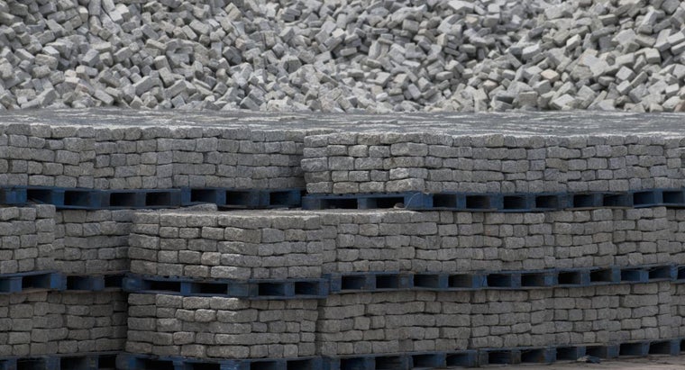 How Much Does a Pallet of Bricks Weigh? | Reference.com